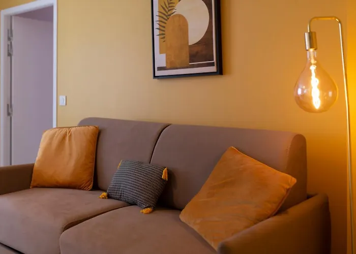 Loc Trotteur Le Safran F2 Grand Confort, Gare Sncf De * Λούρδη