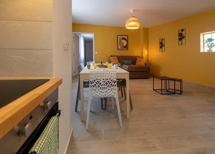 Appartement Loc Trotteur Le Safran F2 Grand Confort, Gare Sncf De *