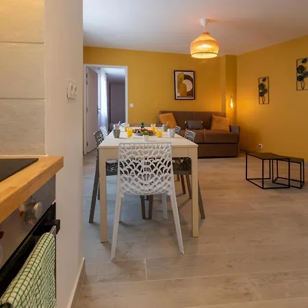 Apartment Loc Trotteur Le Safran F2 Grand Confort, Gare Sncf De *